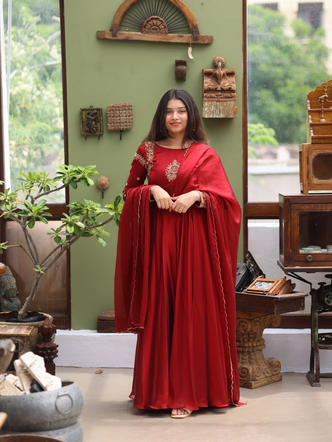 Ishanna - Deep Red