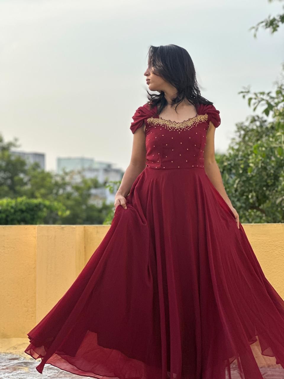Gabriela - Maroon