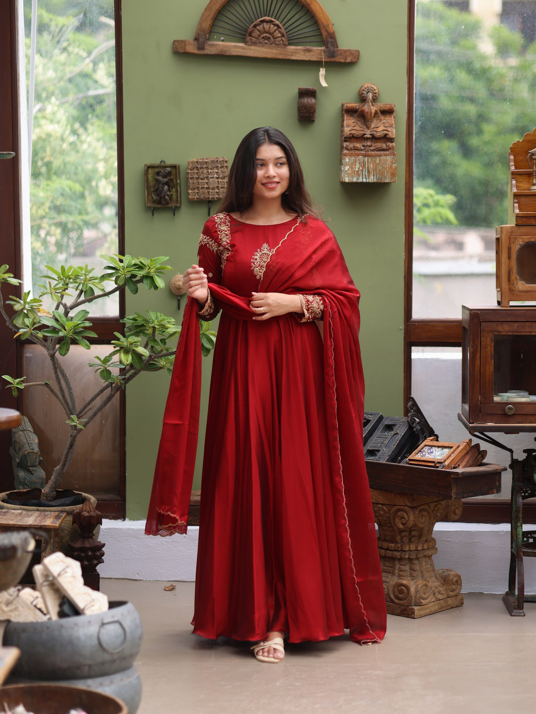 Ishanna - Deep Red