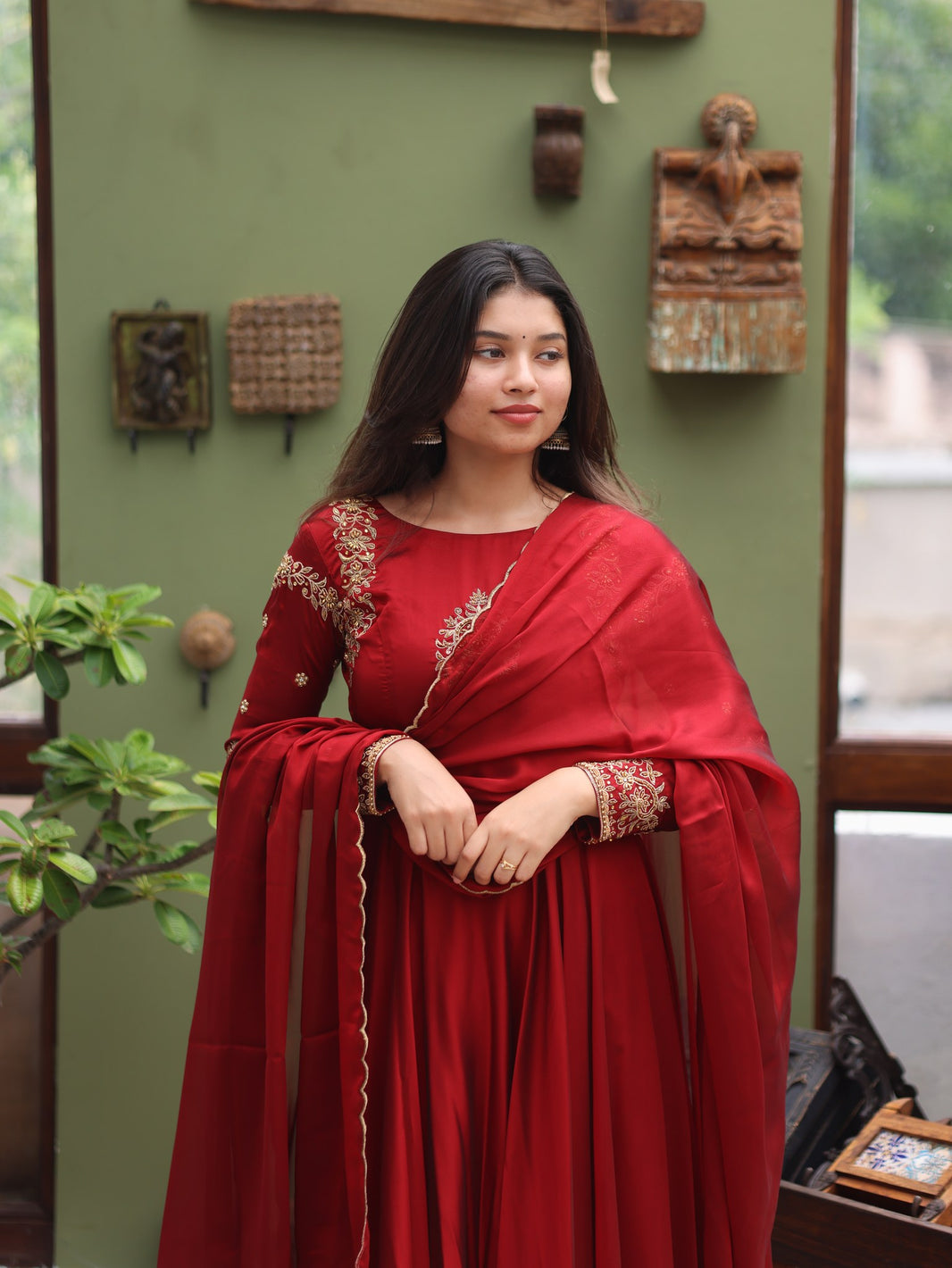 Ishanna - Deep Red