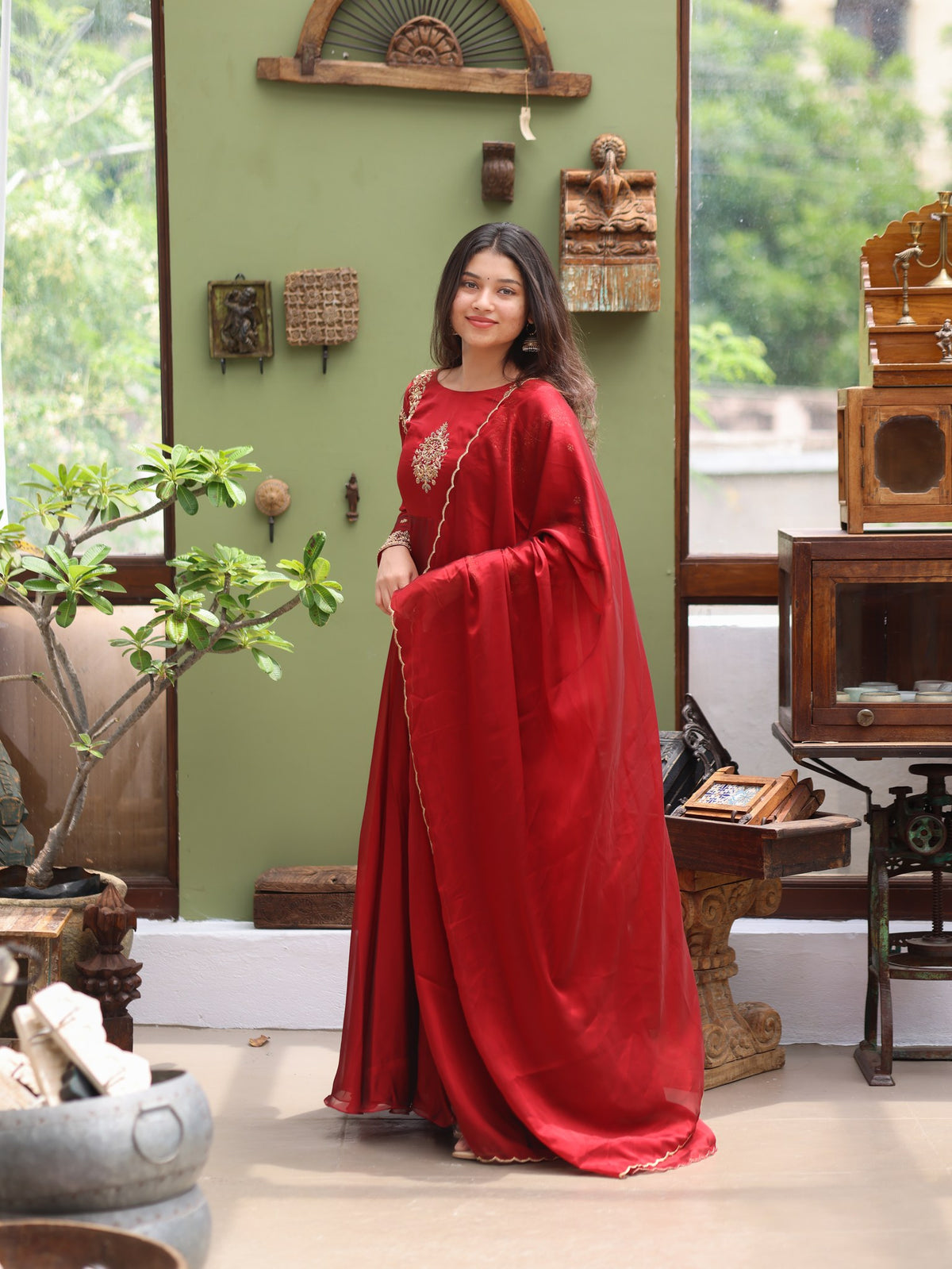 Ishanna - Deep Red