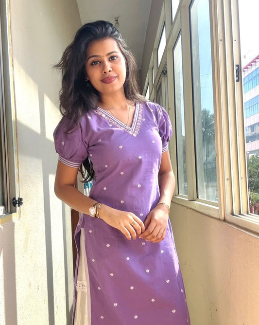 Pragya lavendar kurti with leaf neck and handembroidery